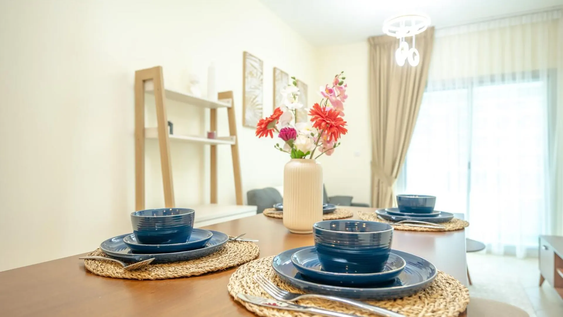 Luxurious 1-Br Apt In Active Dubai Marina 0*,  United Arab Emirates